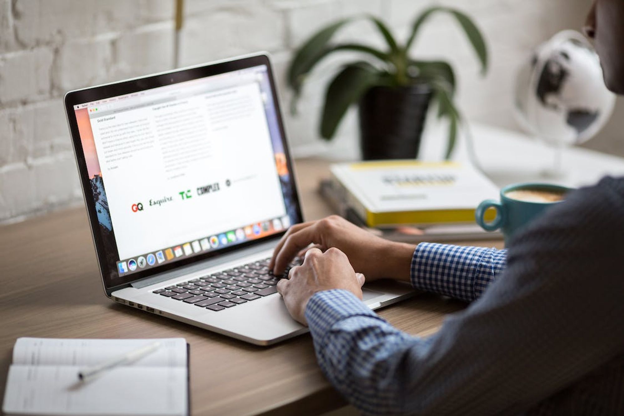 Email Soft Bounce vs Hard Bounce - What’s the Difference?