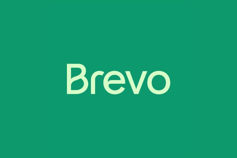 Brevo logo on green background, reliable MailerLite alternative platform